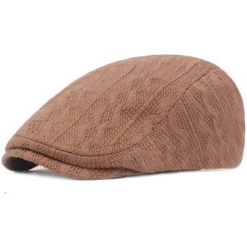 Vīriešu adīta berete - Brūna KP25676 IZMAEL