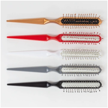 BRUSH WITH PIMPLES ELLEN WILLE red
