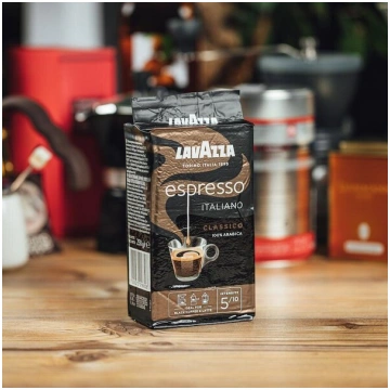 Maltā kafija Lavazza Espresso, vakuuma iepakojumā 