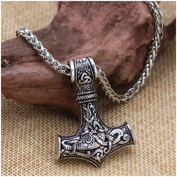 Norvēģijas vikingu Tora āmurs Mjolnir Skandināvija