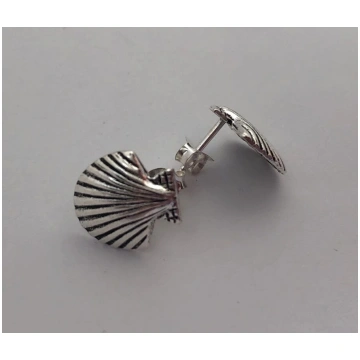 Sudraba gliemežvāka auskari Concha Studs Spānija