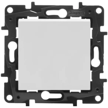 Krustveida slēdzis Niloe Step Legrand 863107