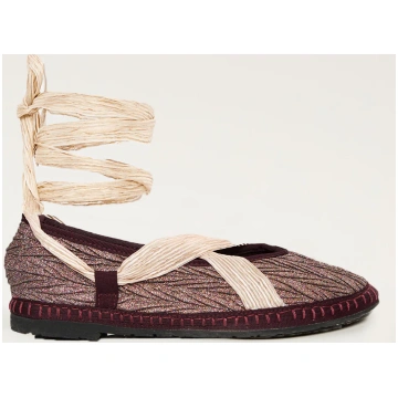 Duchesse's Mermaid Garnet Flabelus