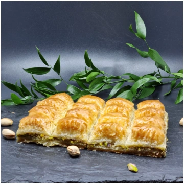 Baklava ar pistācijām