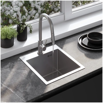 with kitchen faucet Rea