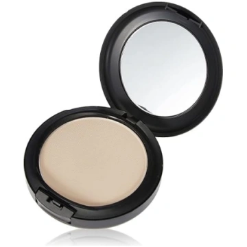 Studio Fix Powder Plus Foundation no MAC NC20 ANEB