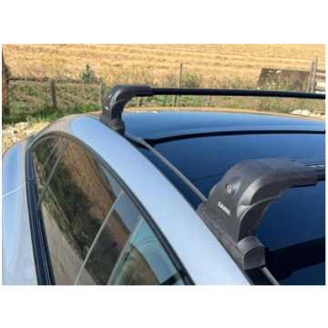 AUTO JUMTA BAGĀŽNIEKS UZ STIPRINĀJUMA PUNKTIEM REN
