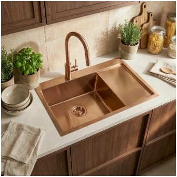 with kitchen faucet Rea