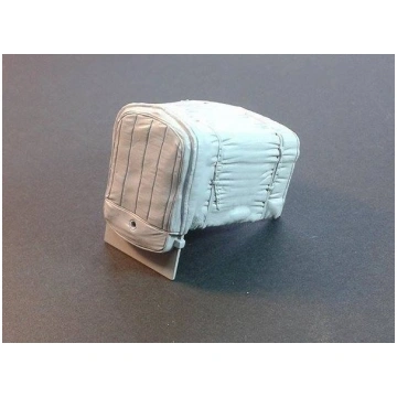 ZiS -5 engine deck with canvas cover (ZVEZDA Kit) 