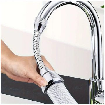 Virtuves jaucējkrāns ar pretšļakatu filtru un regu