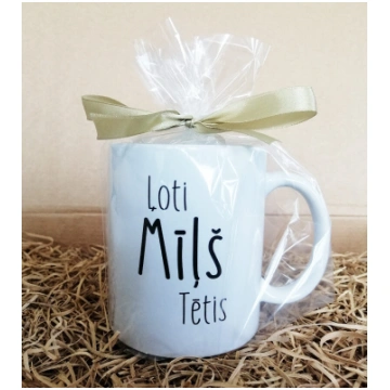 Iesaiņota krūze "Ļoti mīļš tētis" + tēta vārds Lat