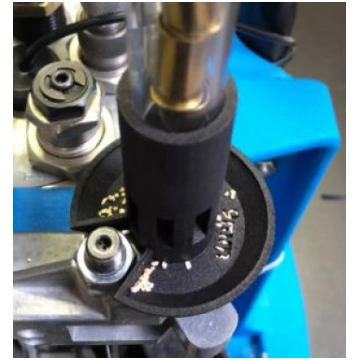 Adaptateur Debris-out Case feeder pour presse Dill