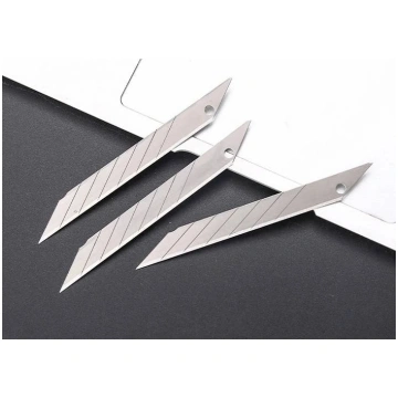 Spare blade 9mm for a utility knife - 10 pcs - bro