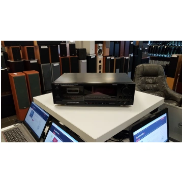 Denon DRM-800 kasešu atskaņotājs