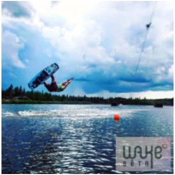 Kabeļveikbords " Wake Sēta " kabeļīre uz 2 stundām