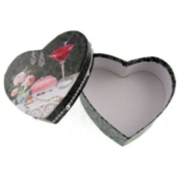 "Elegant Dinner" collection, heart shape 16 x 15 c