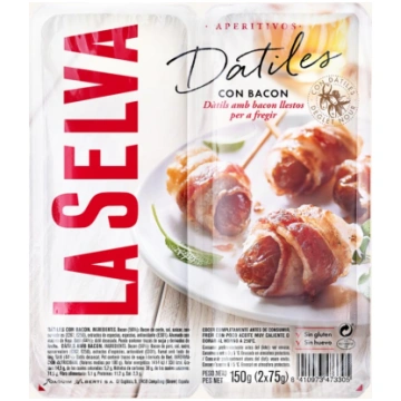 Bacon-wrapped dates (d?tiles con bacon), from Cata