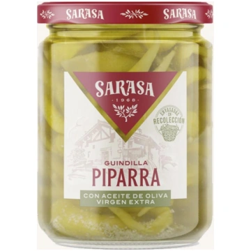 Piparra chilli peppers (Guindilla Piparra) with ex