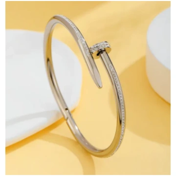 "INFINITY SPIKE" BRACELET - Silver