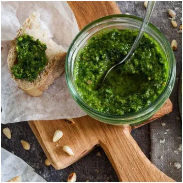 Lakšu pesto (savvaļas ķiploki) - ātra un vienkārša