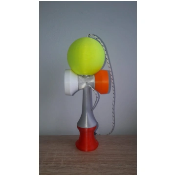 Kendama no plastmasas