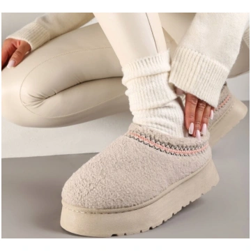 Siltinātas čības "UGG" tipa - gaiši pelēkas Pelēks