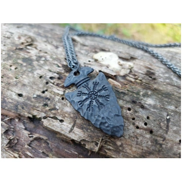 Vikingu amulets ar rūnu zīmēm ''Algiz&ap