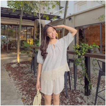 Cecilia Top - Creamy White / Light Blue
